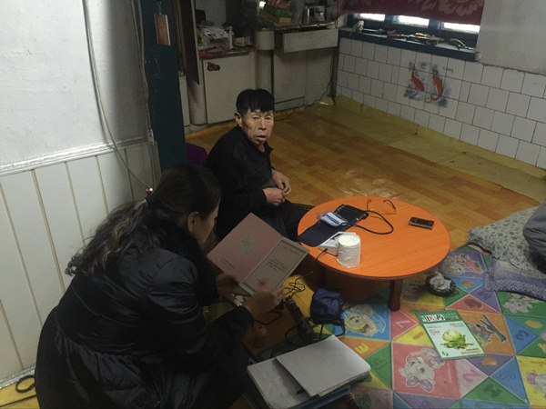 为三无老人宣传特困人员救助供养惠民政策