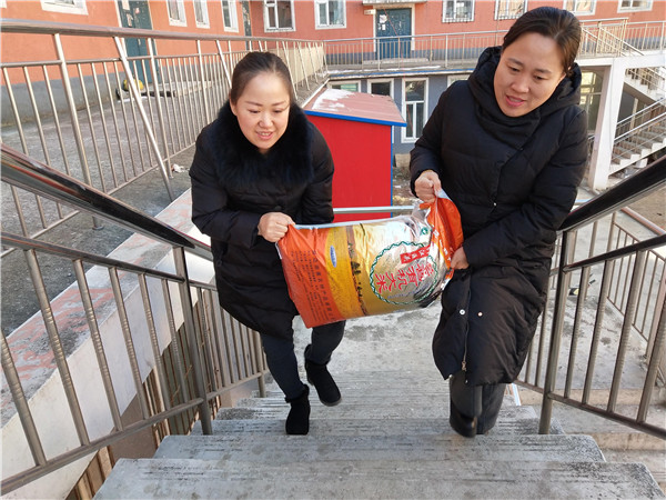 温情暖社区.jpg