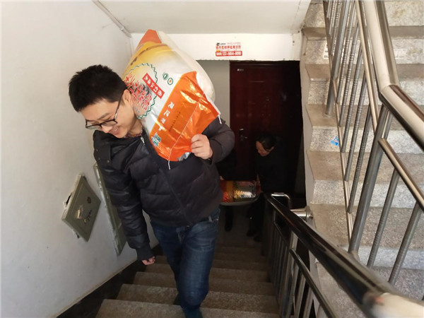 温情暖社区